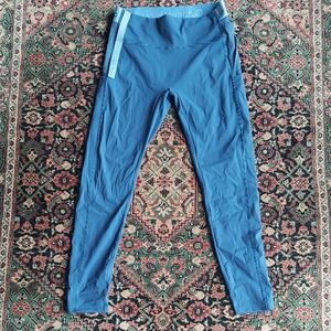 Outdoor Voices Teal Tech Leggings "Snacks" 7/8